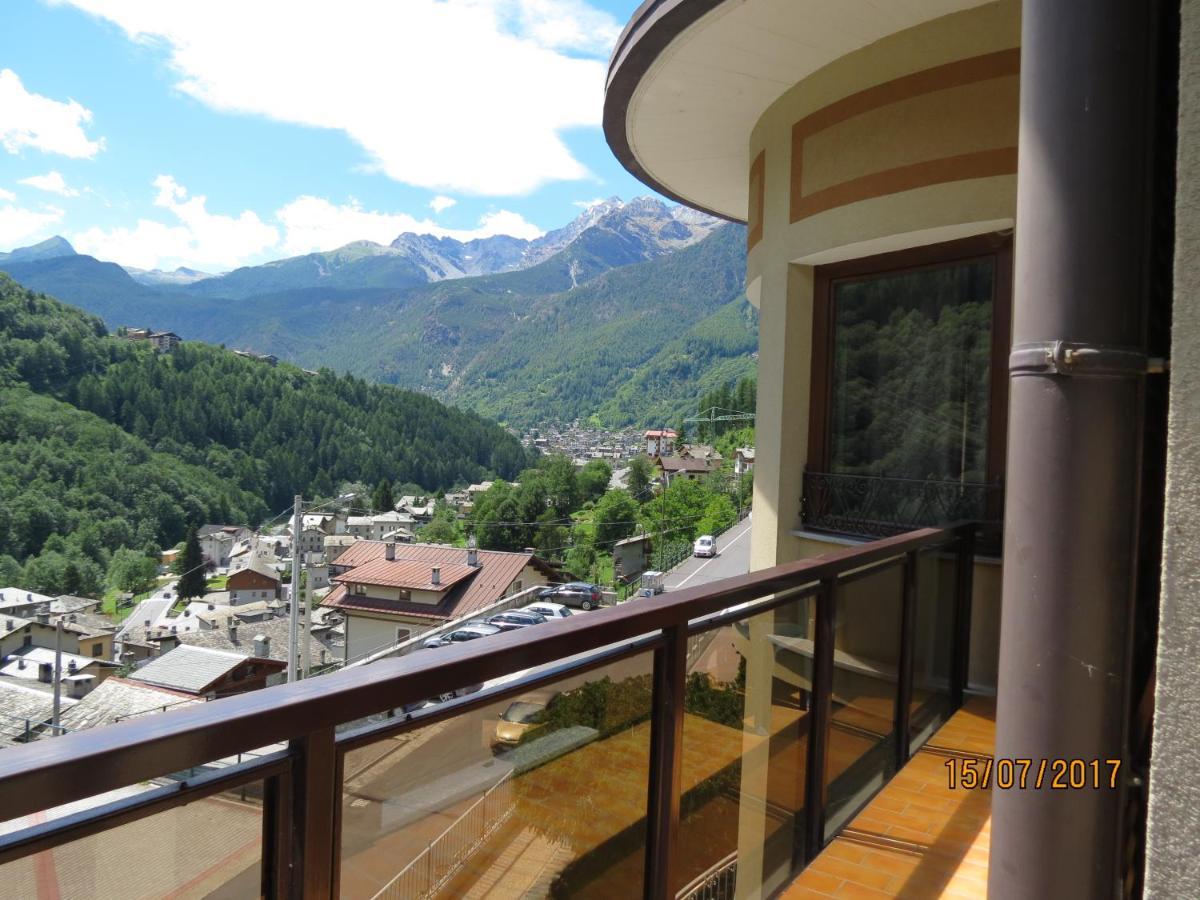 Hotel Mirage Chiesa in Valmalenco Camera foto